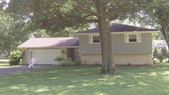 5924 Darline Dr., St. Anne, IL 60964