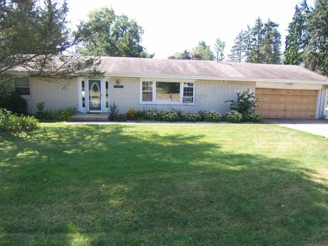1217 May Ave., Mchenry, IL 60051