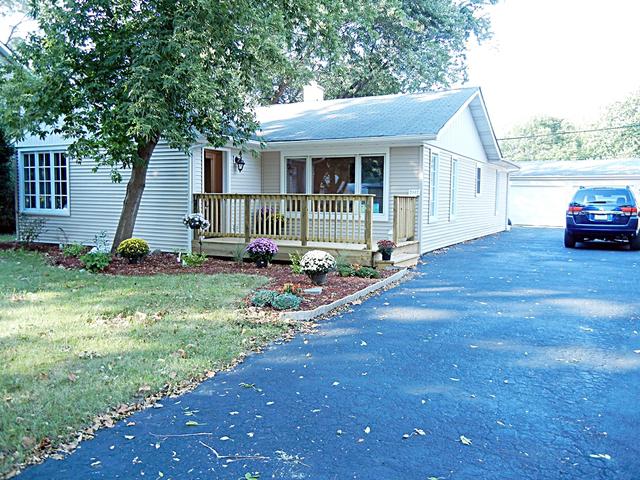 2802 Hawk Ln., Rolling Meadows, IL 60008