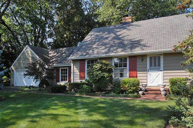718 N Forrest Ave., Arlington Heights, IL 60004