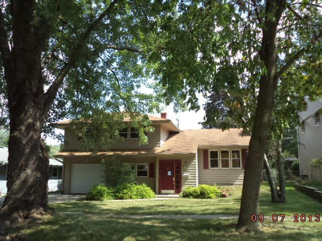 2410 Skokie Dr., Rockford, IL 61108