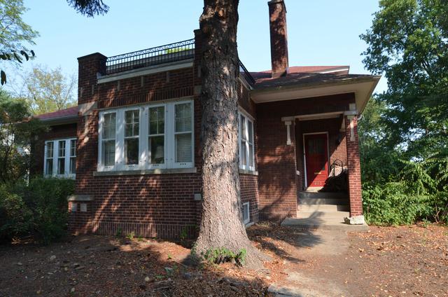 402 Maple St., Wilmette, IL 60091