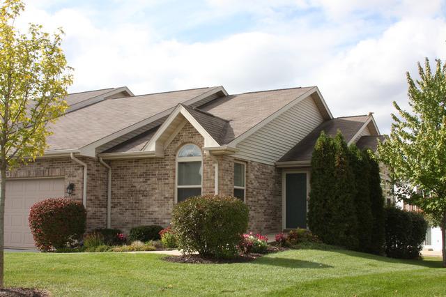 925 Foxpointe Dr., Sycamore, IL 60178