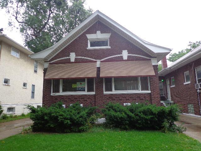 7735 S Saginaw Ave., Chicago, IL 60649