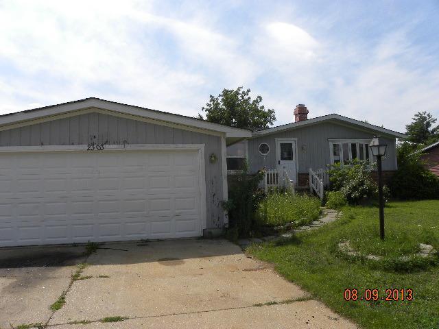 2303 W Fairview Ln., Mchenry, IL 60050