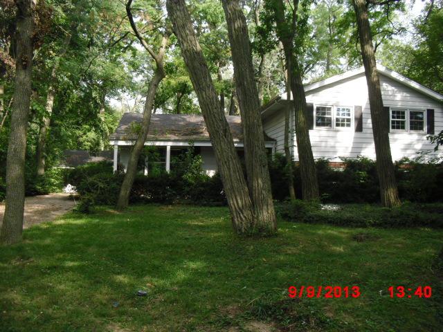 595 Hamilton Wood Rd., Homewood, IL 60430