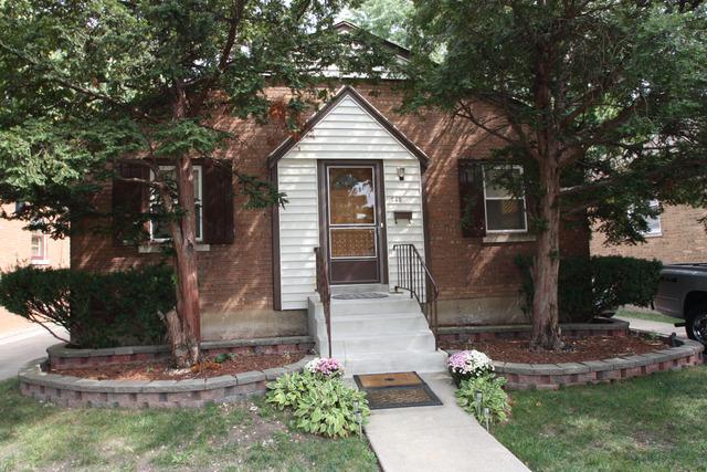 245 Linden Ave., Bellwood, IL 60104