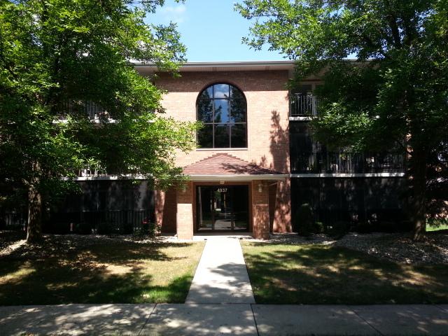 4937 E Circle Dr. #212, Crestwood, IL 60418