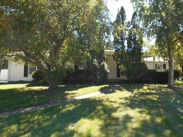 110 Cynthia Pl., Dekalb, IL 60115