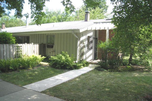 900 Cambridge Ln., Wilmette, IL 60091