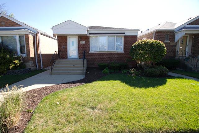 5209 S New England Ave., Chicago, IL 60638