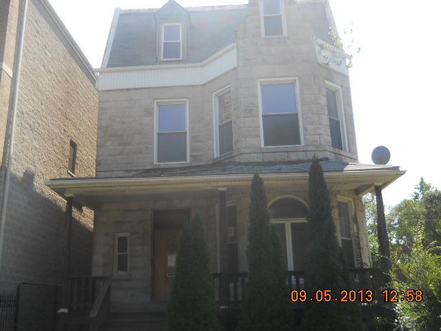 433 E 42nd St., Chicago, IL 60653