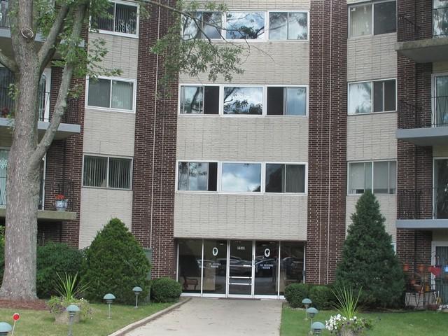 5540 Walnut Ave. #28B, Downers Grove, IL 60515