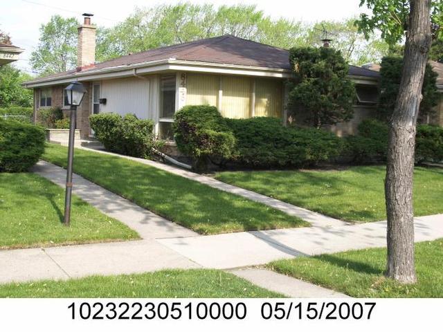 8446 N Christiana Ave., Skokie, IL 60076