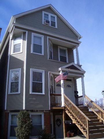 3242 N Hoyne St., Chicago, IL 60618