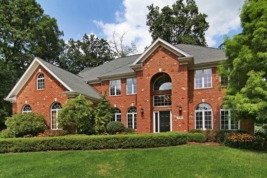 3758 Dillon Ct., Downers Grove, IL 60515