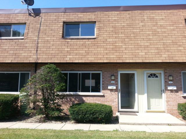 835 Richard St. #E, Aurora, IL 60506