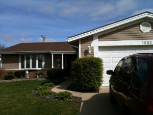 1832 W Locust Ln., Mount Prospect, IL 60056