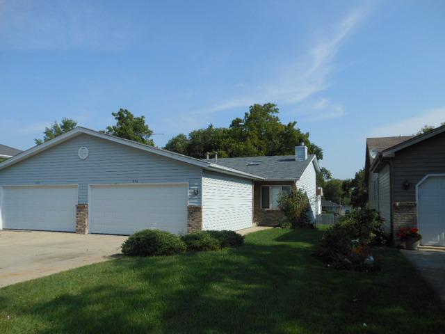 970 Pleasant St., Woodstock, IL 60098