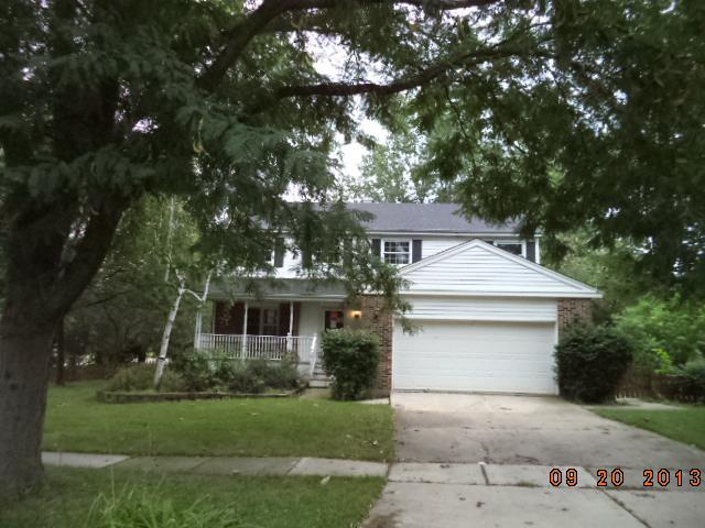 1201 Pinetree Ln., Bartlett, IL 60103