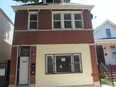 8227 S Coles Ave., Chicago, IL 60617