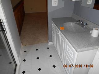669 Beth Ct., Gurnee, IL 60031
