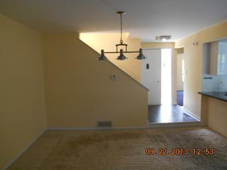 669 Beth Ct., Gurnee, IL 60031