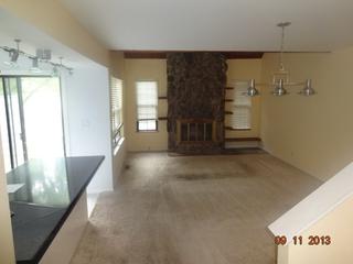 669 Beth Ct., Gurnee, IL 60031