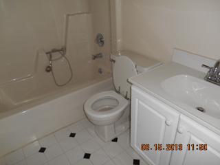 669 Beth Ct., Gurnee, IL 60031