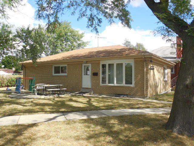 5010 W Sherwin Ave., Skokie, IL 60077