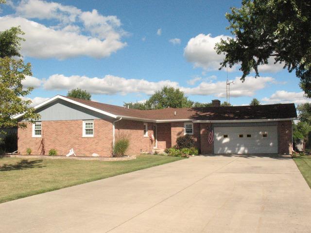 706 S East St., Gardner, IL 60424