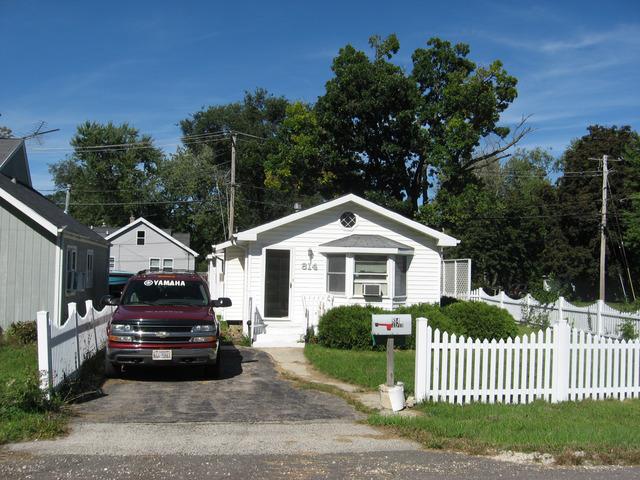 814 West Blvd., Mchenry, IL 60051