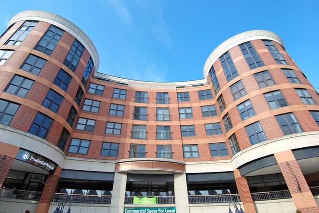 350 W Belden Ave. #404, Chicago, IL 60614