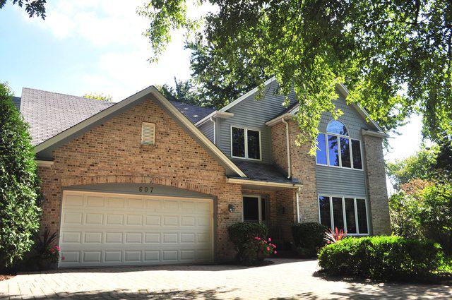607 Fawn Ct., Sleepy Hollow, IL 60118