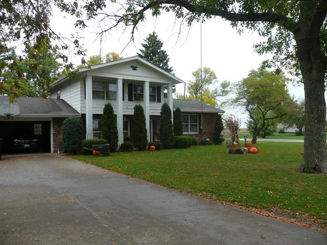 181 Chestnut St., Buckingham, IL 60917