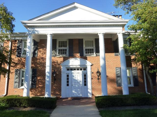 501 Coventry Ln. #2, Crystal Lake, IL 60014