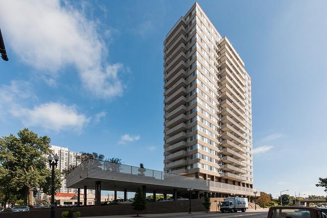 5601 N Sheridan Rd. #11B, Chicago, IL 60660