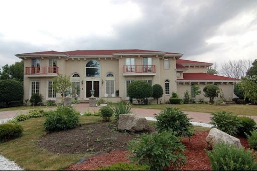216 Indian Trails, Oak Brook, IL 60523