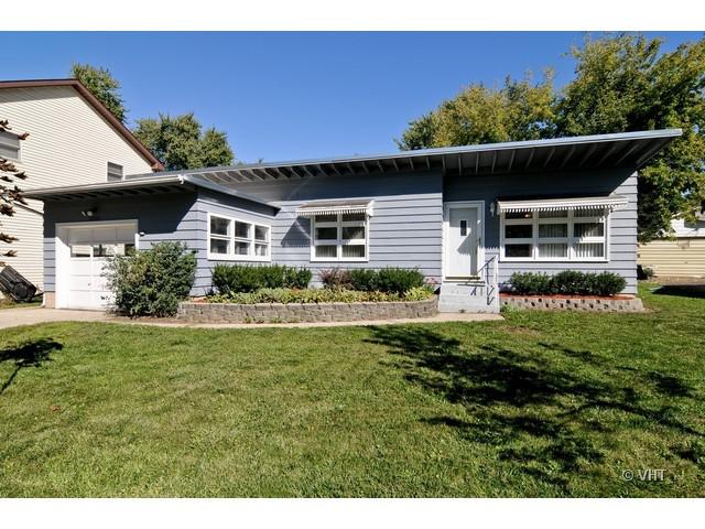 32923 Rolling Hills Rd., Grayslake, IL 60030