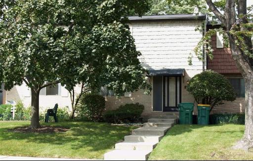 1706 Lakeview Dr., Wheeling, IL 60090