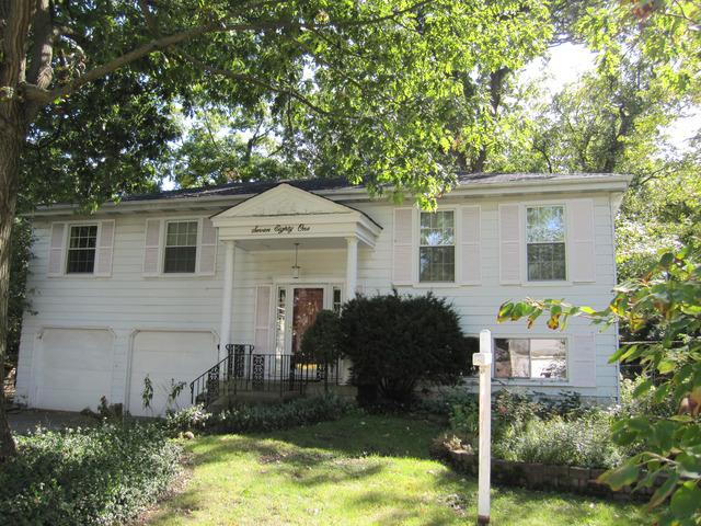 781 Duane St., Glen Ellyn, IL 60137