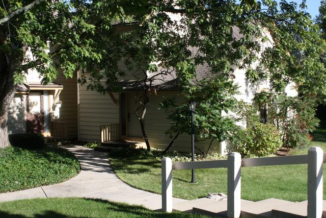 722 Chandler Rd. #1, Gurnee, IL 60031