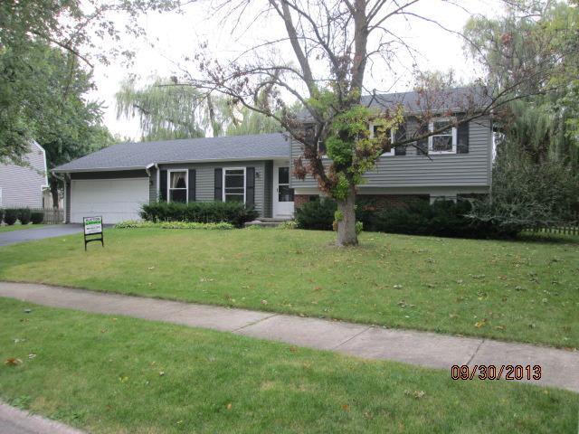 1931 Ridgefield, Naperville, IL 60565
