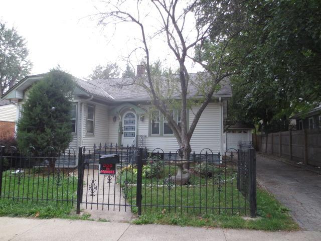 1005 Jackson St., Aurora, IL 60505