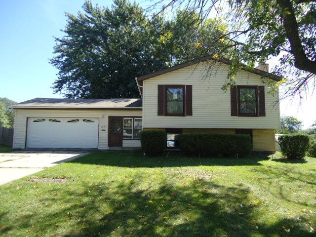 7409 Richmond Ave., Darien, IL 60561