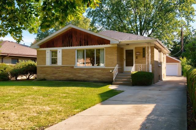 137 N Gilbert Ave., La Grange, IL 60525