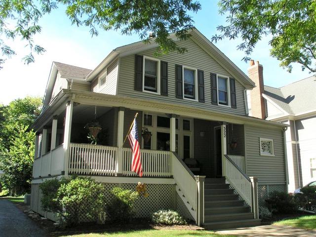 322 N Ashland Ave., La Grange Park, IL 60526