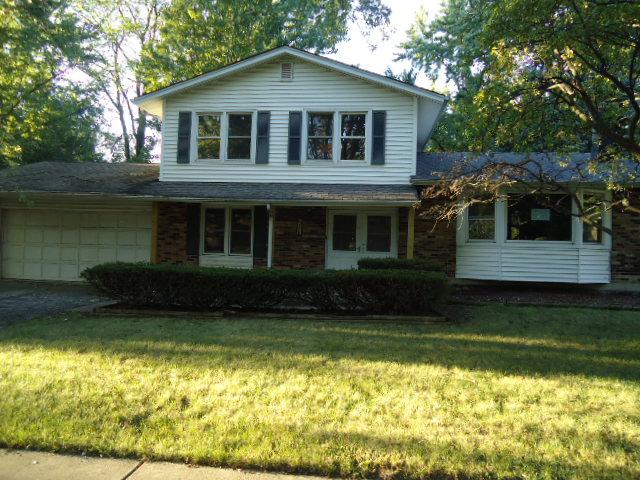420 Langford Dr., Bolingbrook, IL 60440