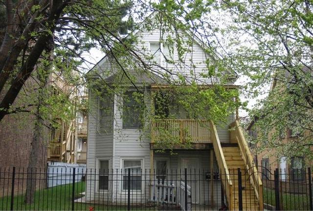 4338 N Sacramento Ave., Chicago, IL 60618