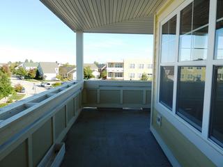 960 Harris Rd. #334, Grayslake, IL 60030